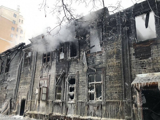 Ивановские пожарные второй раз тушили заброшку в Коммунистическом переулке